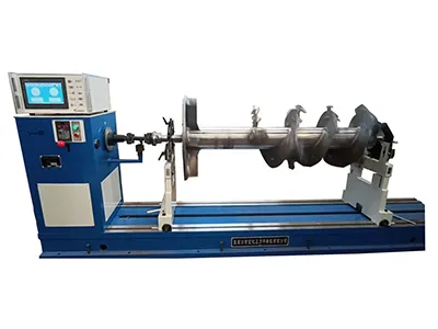 Feed mixer shafts